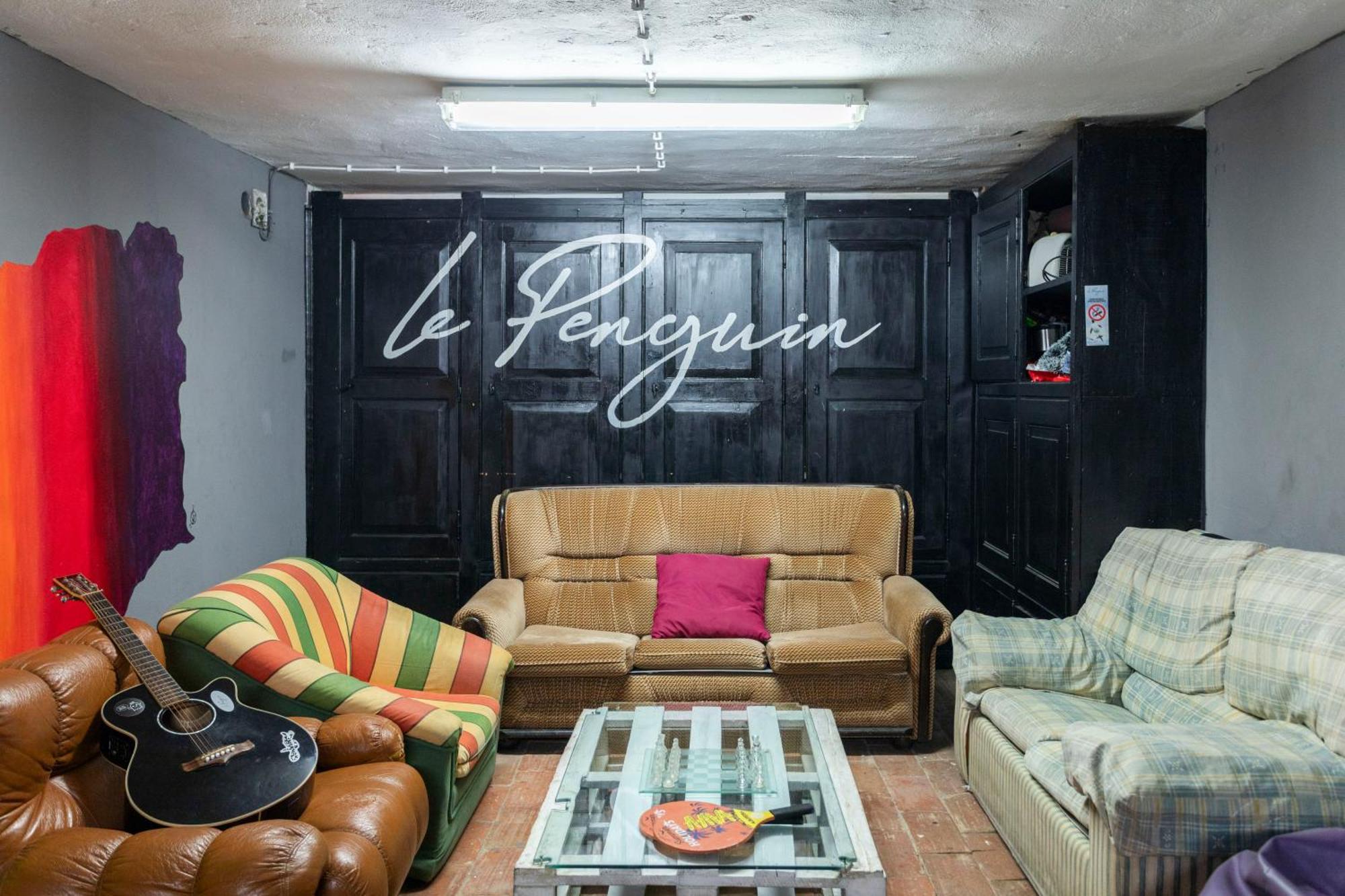 Le Penguin Hostel Faro Luaran gambar