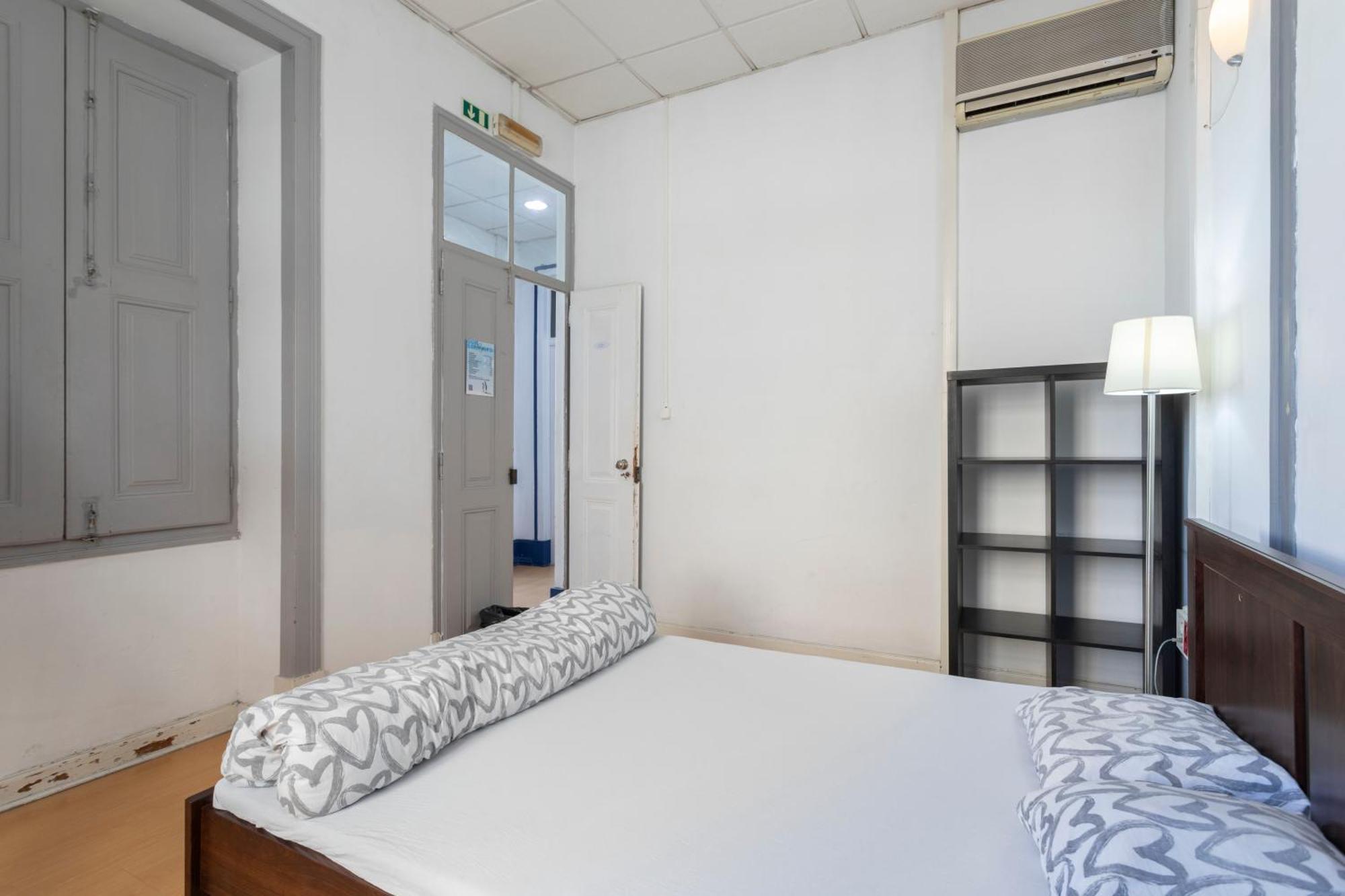 Le Penguin Hostel Faro Luaran gambar